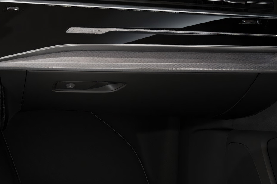 Audi SQ7 Glove Box in UAE