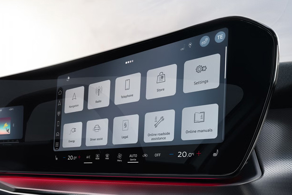 Stereo View of Q3 Sportback