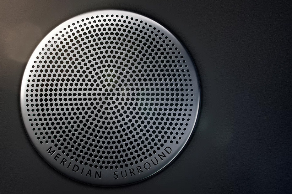 Speakers View of Land Rover RANGE ROVER EVOQUE