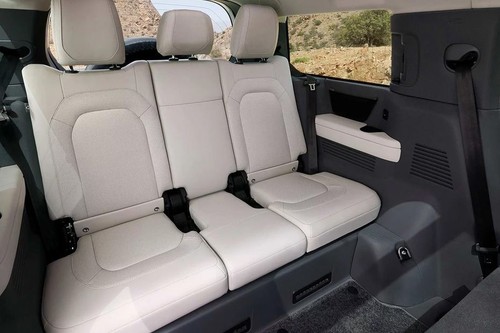 Land Rover DEFENDER 130 Rear Seats