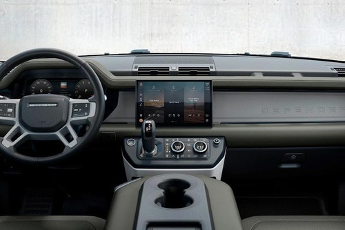 Dashboard View of DEFENDER 90