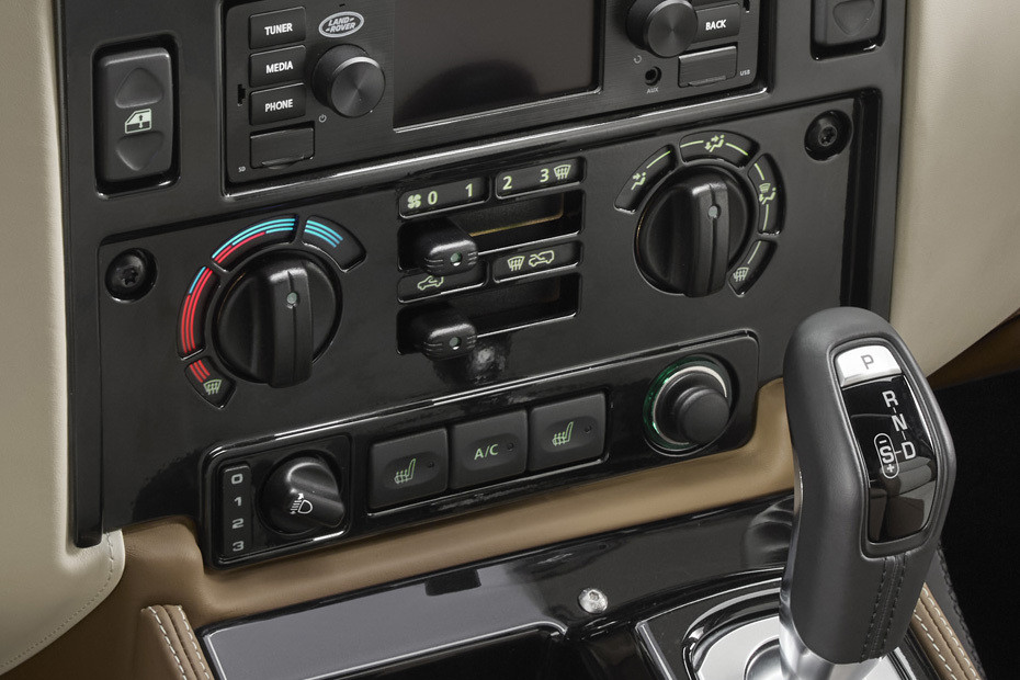 Front AC Controls of Land Rover Classic Defender in UAE