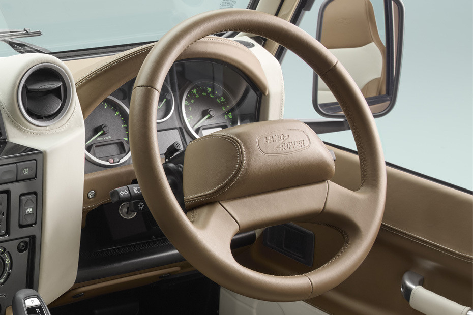 Land Rover Classic Defender Steering Wheel in UAE
