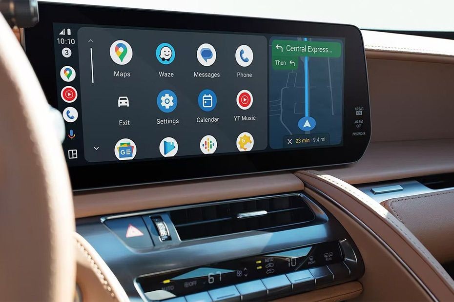 Stereo View of LC 500 in UAE