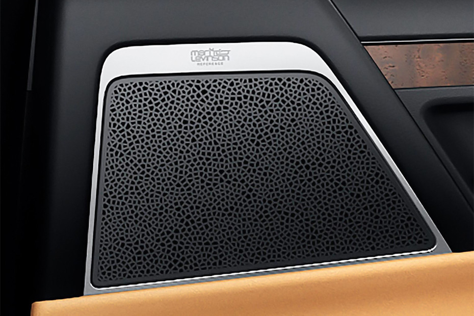 Speakers View of Lexus LX 700H in UAE