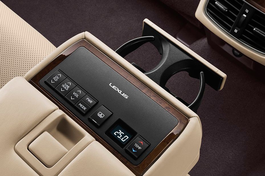 ES (2013-2021) Rear AC Controls in UAE