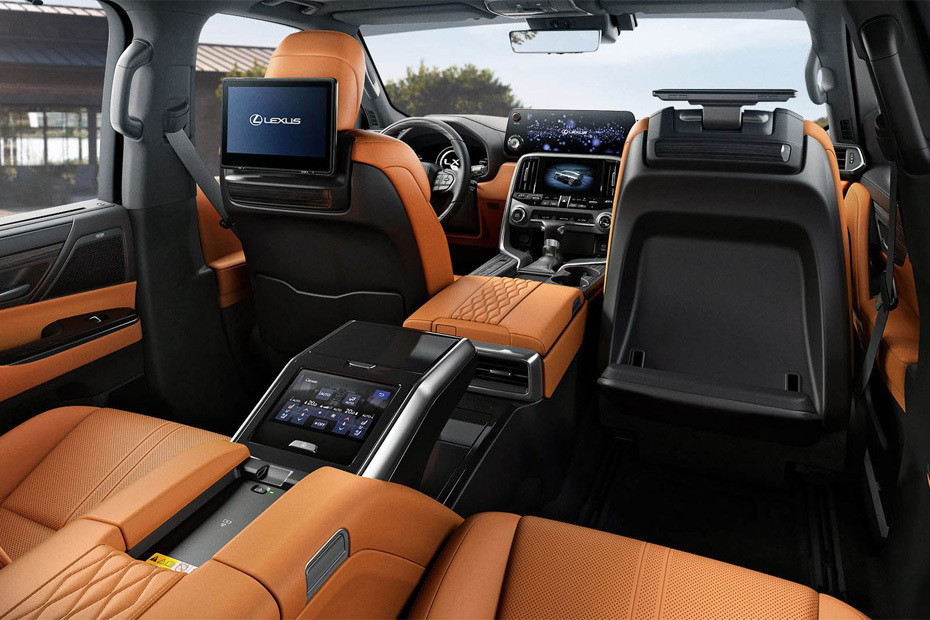 Rear Seat Entertainment of Lexus LX in UAE