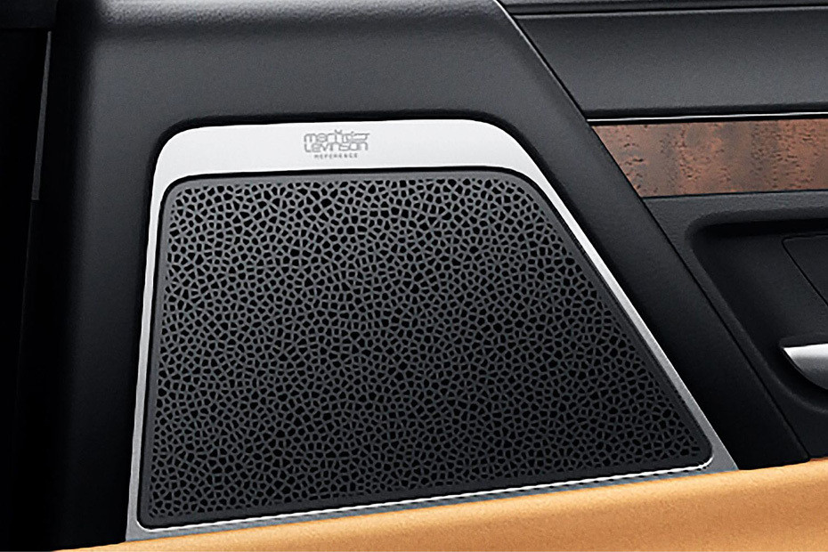 Speakers View of Lexus LX in UAE