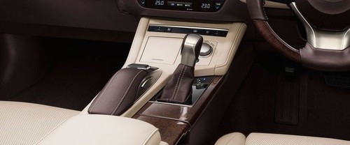 Lexus ES 2016 Gear Shifter
