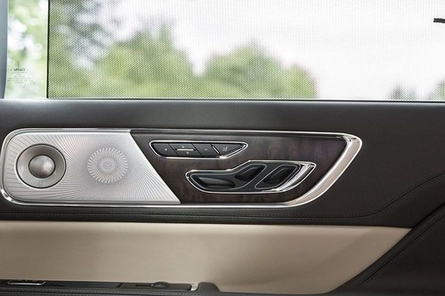 door handle interior of Lincoln Continental