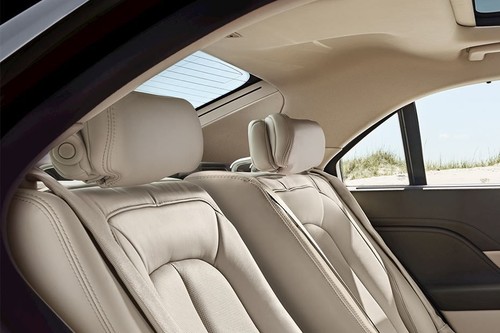 Continental Front Seat Headrest