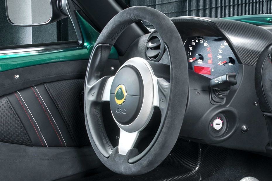 Lotus Exige Steering Wheel in UAE