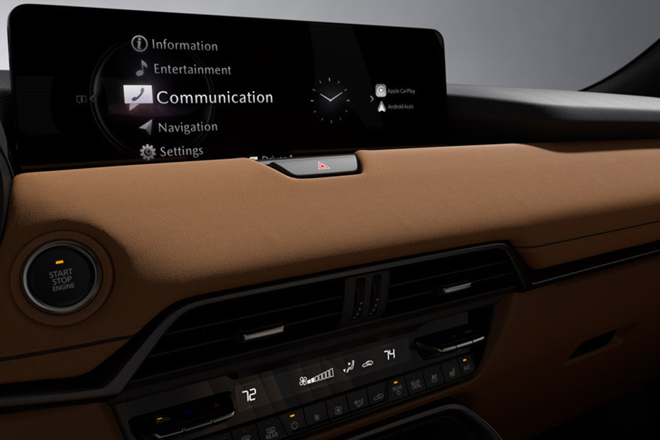 Stereo View of CX-90 in UAE