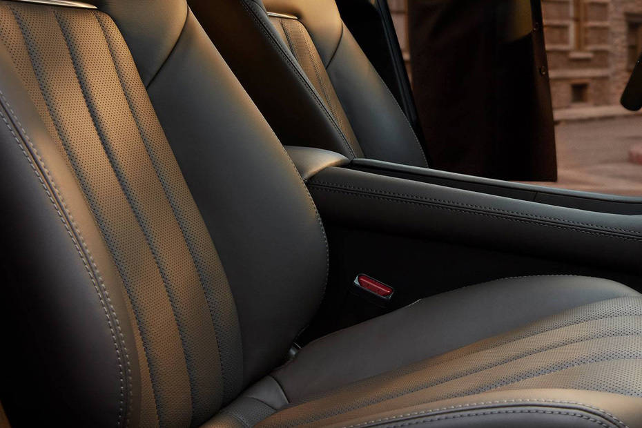 6 Sedan Front Seats 6 Sedan Front Seats