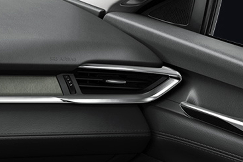 6 Sedan Front Side Ac Vents in UAE