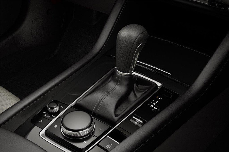 Mazda 3 Hatchback Gear Shifter in UAE
