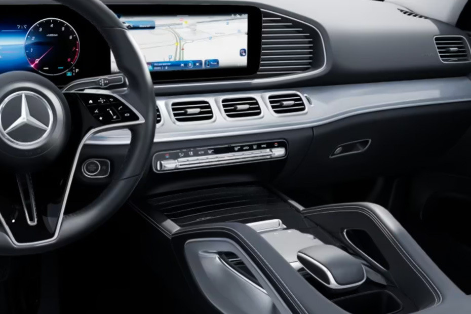 GLE-Class Center Console in UAE