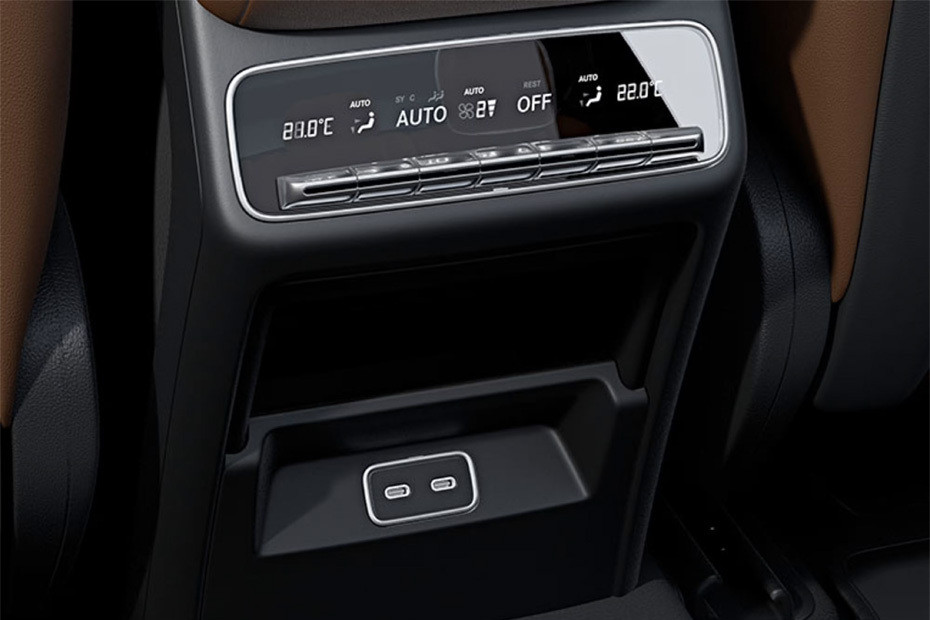 GLE-Class Rear AC Controls