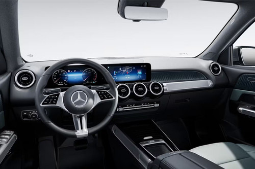 Dashboard View of GLB-Class