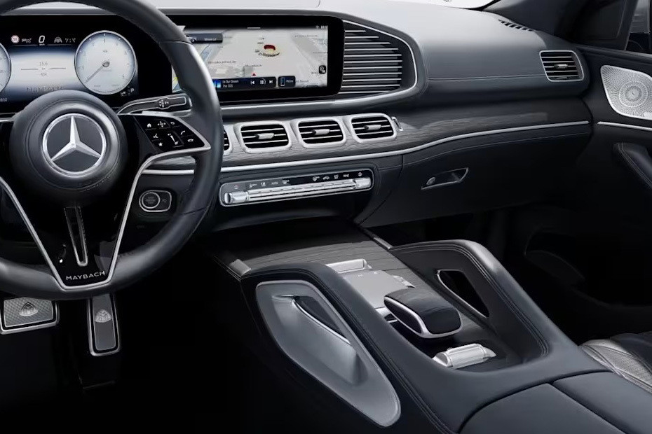 Maybach GLS Center Console in UAE
