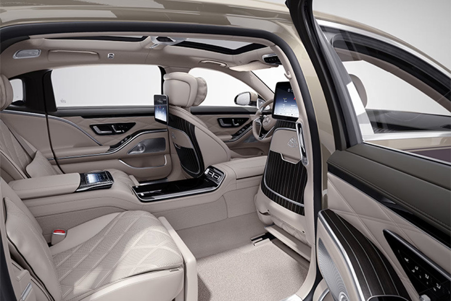 Rear Seat Entertainment of Mercedes-Benz Maybach S Class