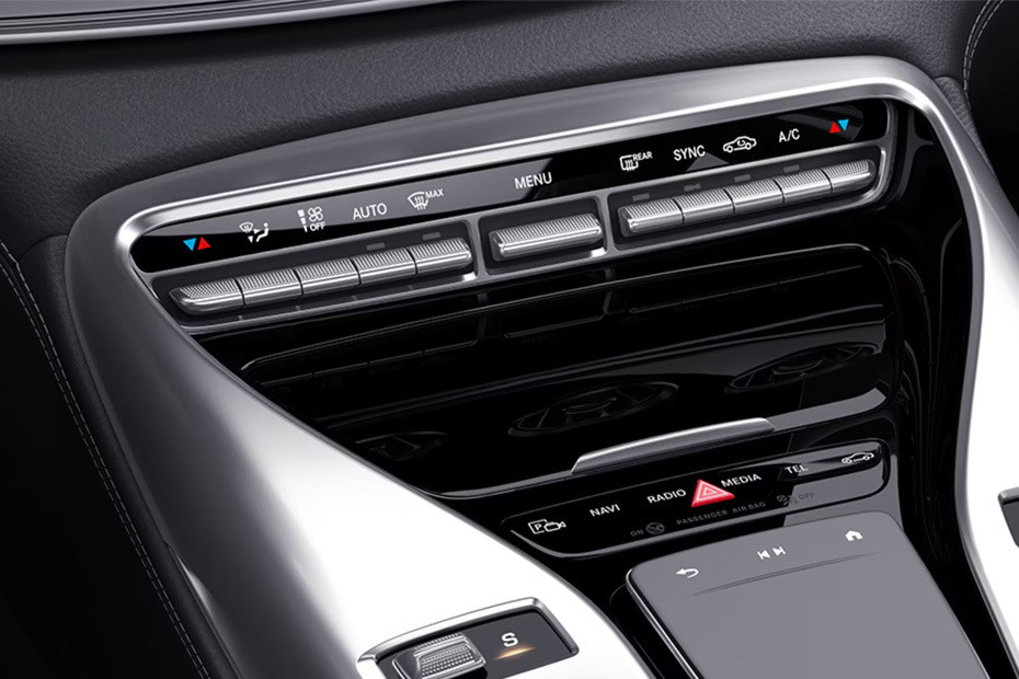 Front AC Controls of Mercedes-Benz AMG GT 4 DOOR