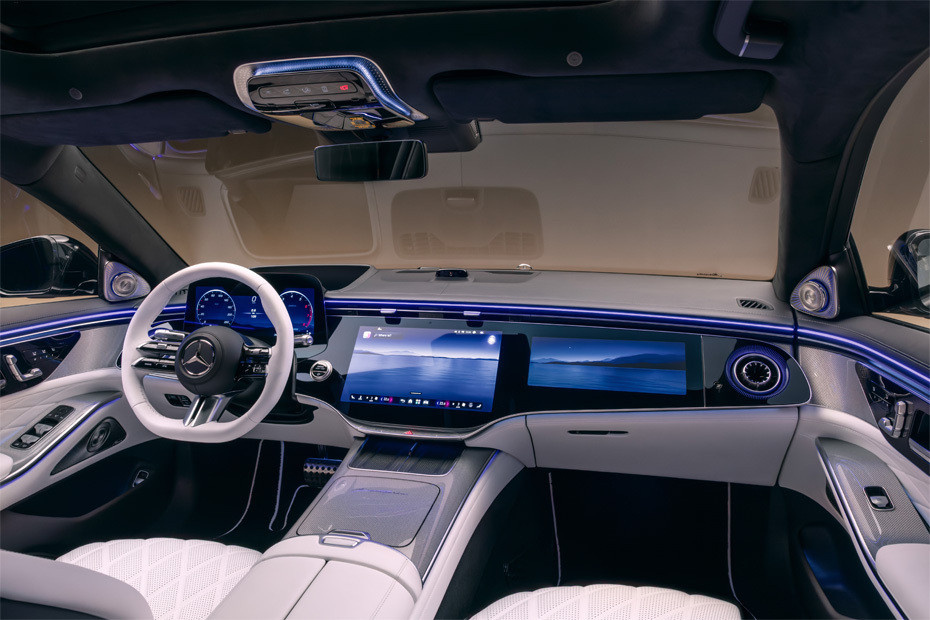 Dashboard View of S Class
