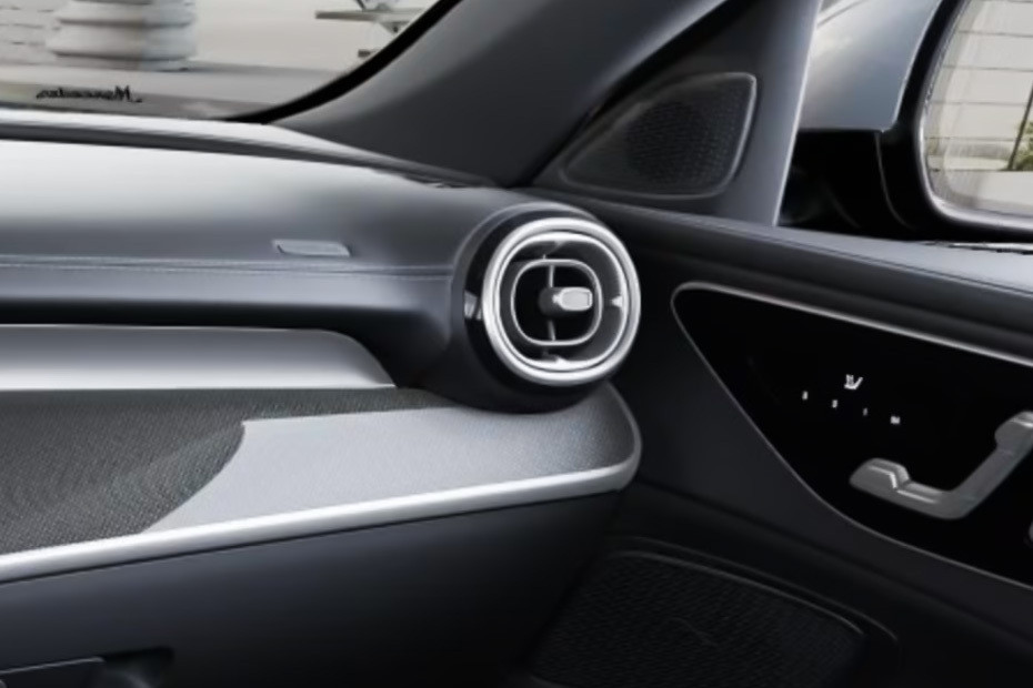 C-Class Sedan Front Side Ac Vents