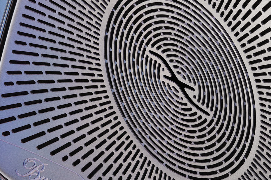 Speakers View of Mercedes-Benz C-Class Sedan