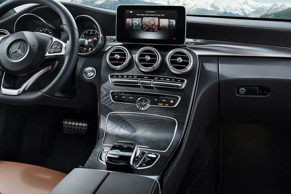 C-Class Coupe Center Console in UAE