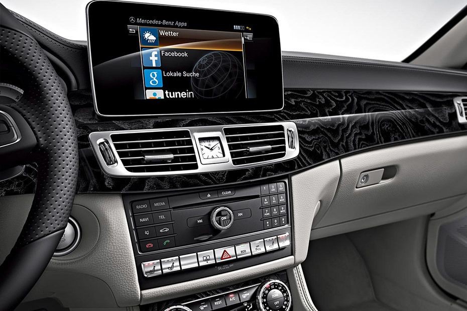 CLS-Class Coupe Center Console in UAE