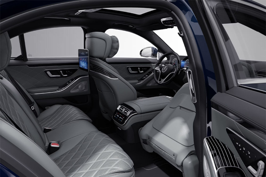 Folding Seats of Mercedes-Benz S-Class Sedan in UAE
