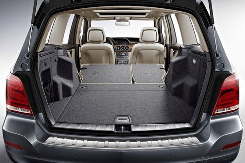 Folding Seats of Mercedes-Benz GLK in UAE