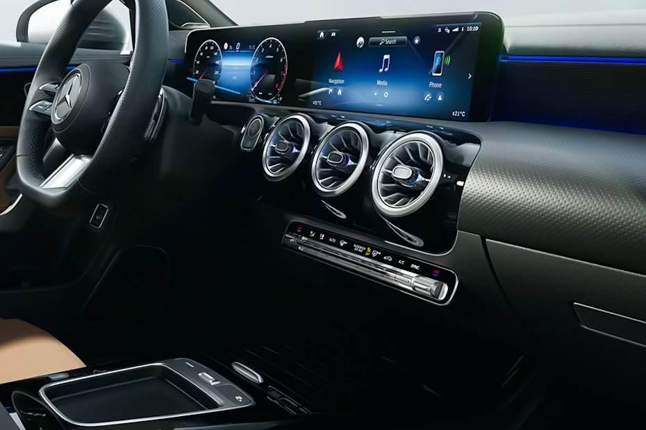 CLA-Class Center Console