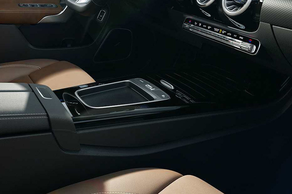 CLA-Class Front Center Divider