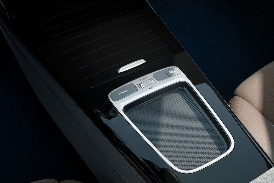 CLA-Class Front Center Divider