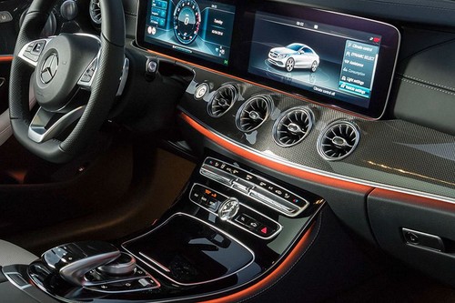 E-Class Coupe Center Console