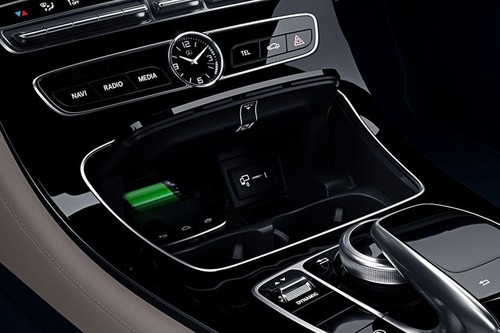 Power Accessories Outlet View of Mercedes-Benz E-Class Coupe