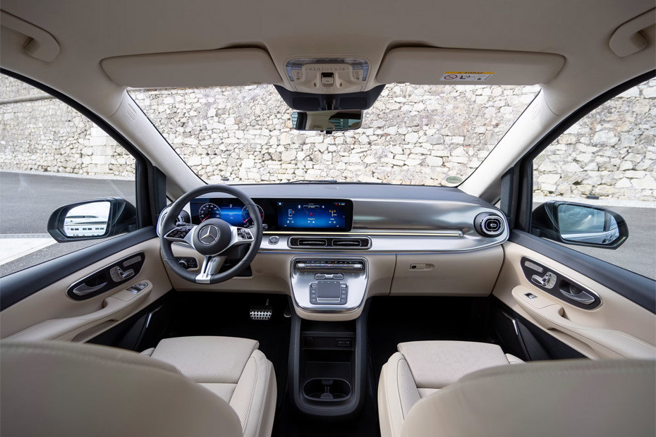 Dashboard View of V-Class in UAE