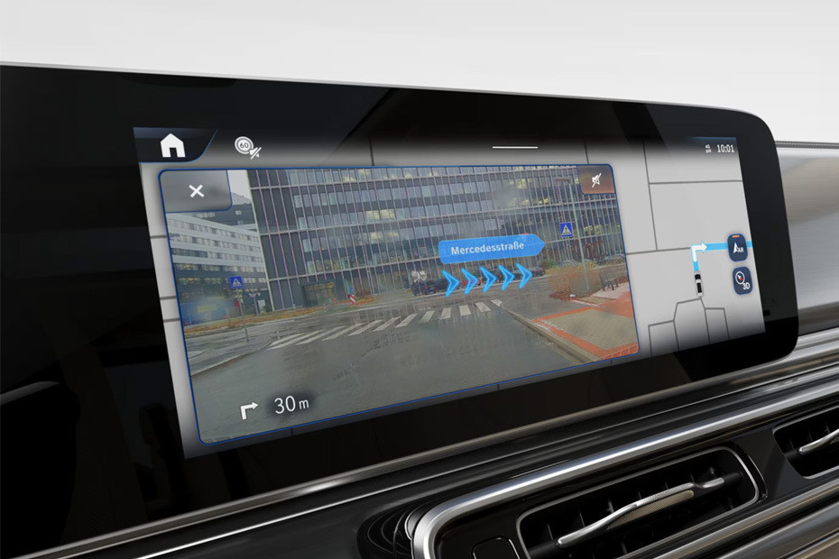 V-Class Parking Assist in UAE