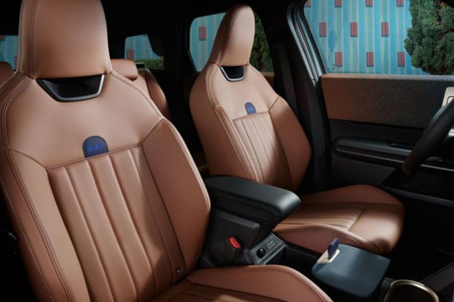 Countryman Front Seats in UAE