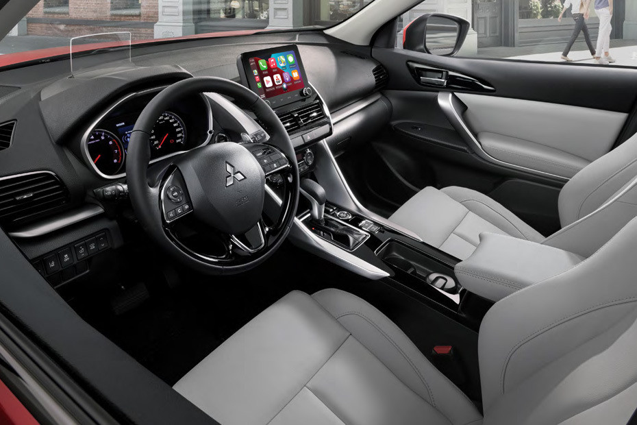 Dashboard View of Eclipse Cross