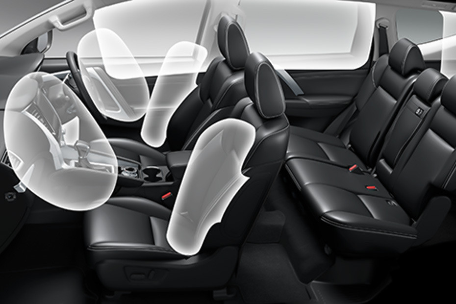 Mitsubishi Montero Sport AirBags View