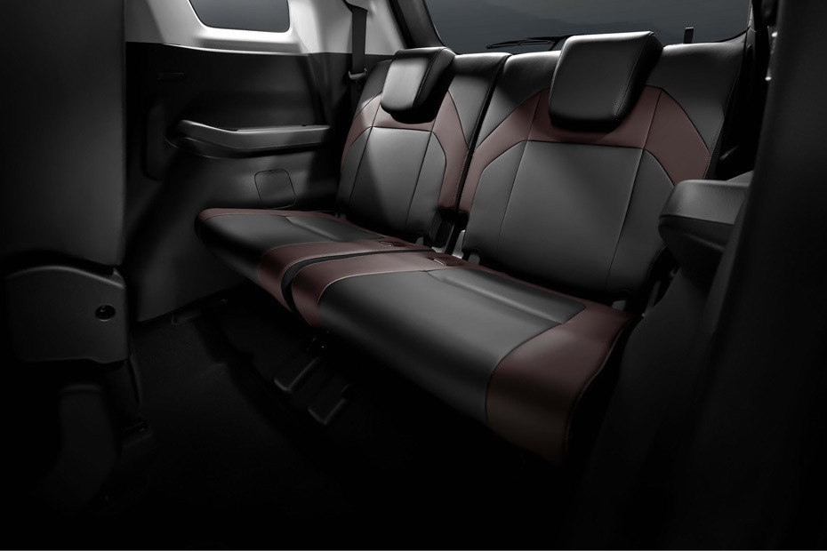 Mitsubishi Destinator Rear Seats in UAE
