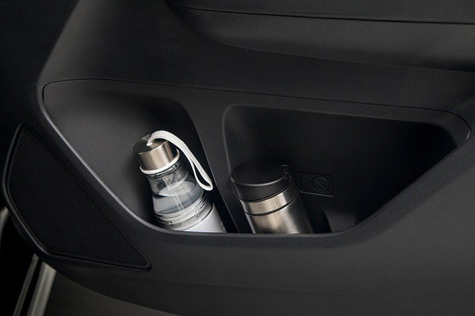 Side Bottle Holder of Xpander