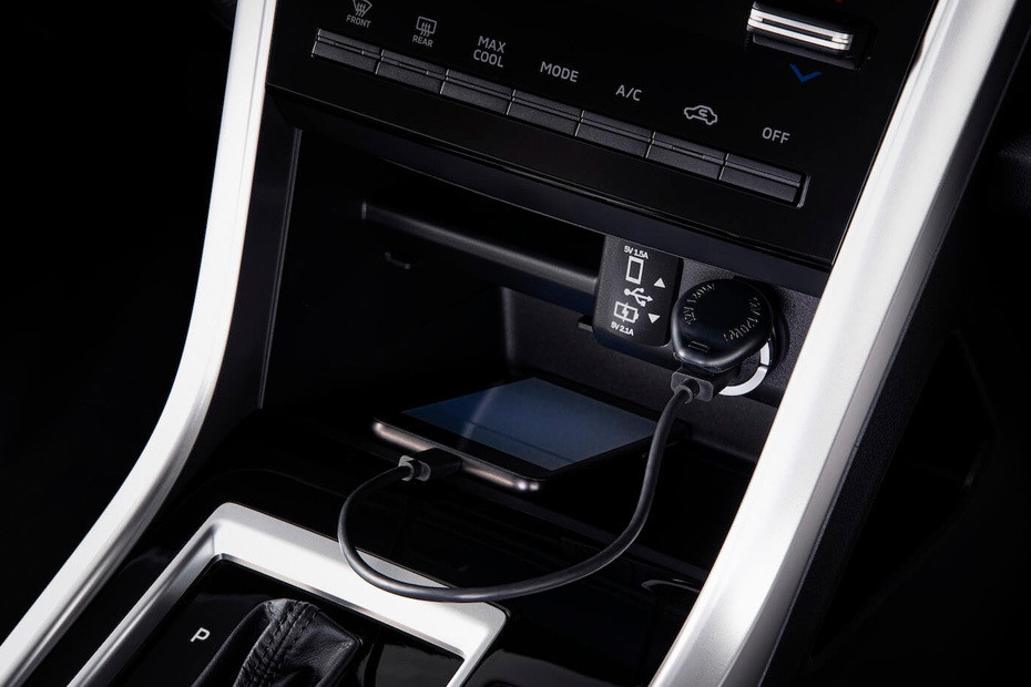 Power Accessories Outlet View of Mitsubishi Xpander Cross in UAE