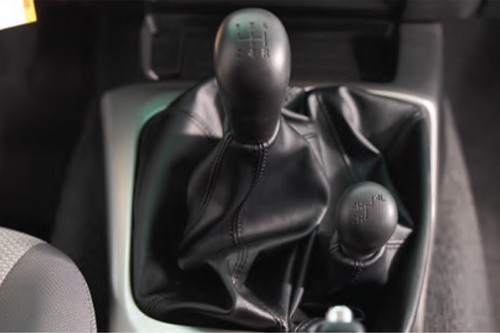 Mitsubishi L200 (2022-2024) Gear Shifter