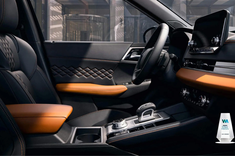 Outlander Passenger Seat