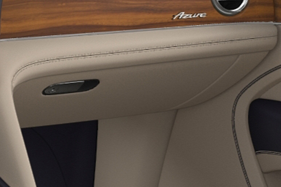 Bentley Bentayga Glove Box in UAE