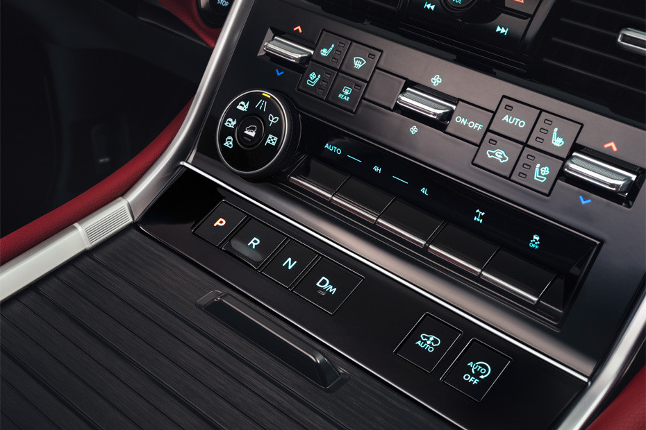 Front AC Controls of Nissan Patrol Front AC Controls of Nissan Patrol